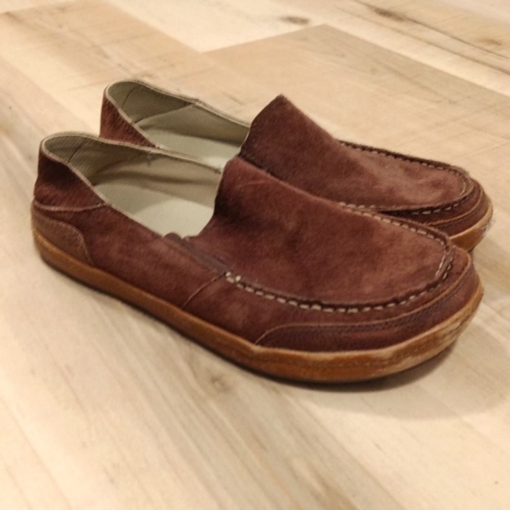 Olukai Puhalu Brown Suede Moccasin Slide
